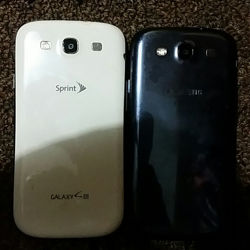 Two Samsung Galaxy 3